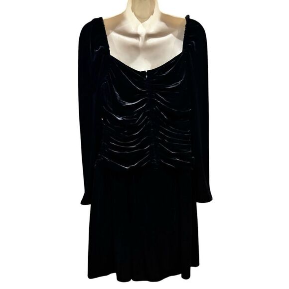 Shoshanna Mari Ruched Velvet Minidress in Black NWT Size 12 - Picture 7 of 9
